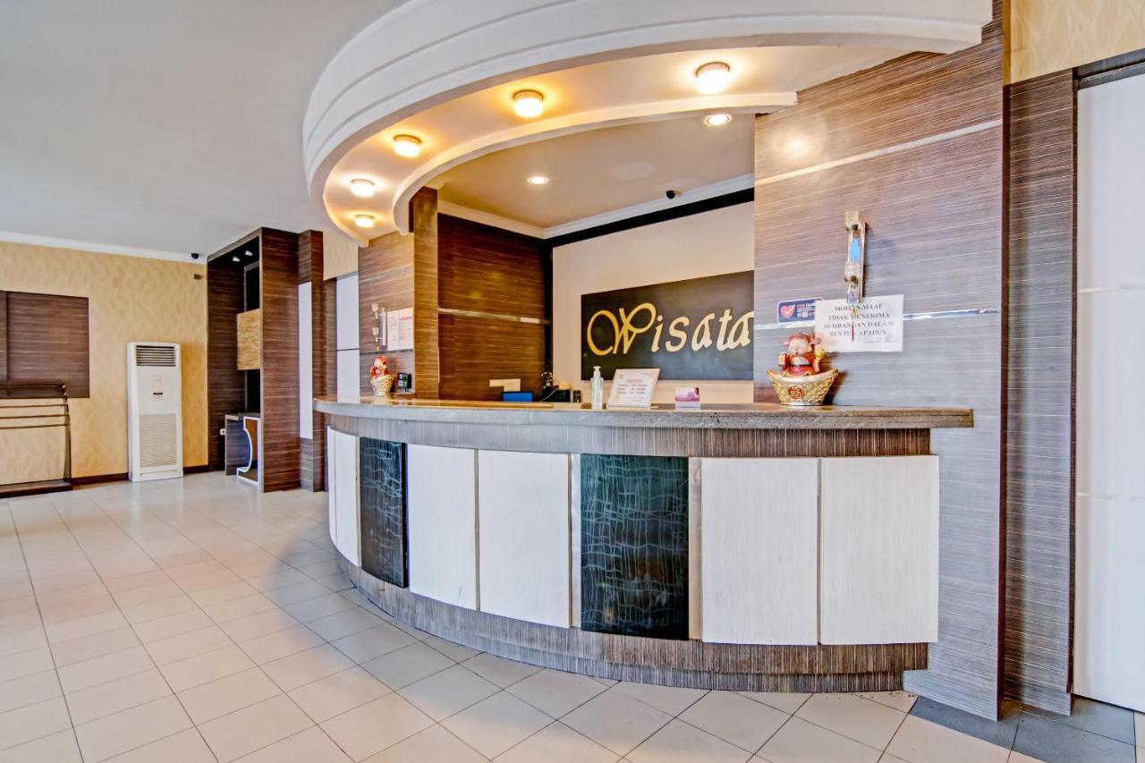 Oyo 90697 Hotel Wisata ドゥマイ エクステリア 写真