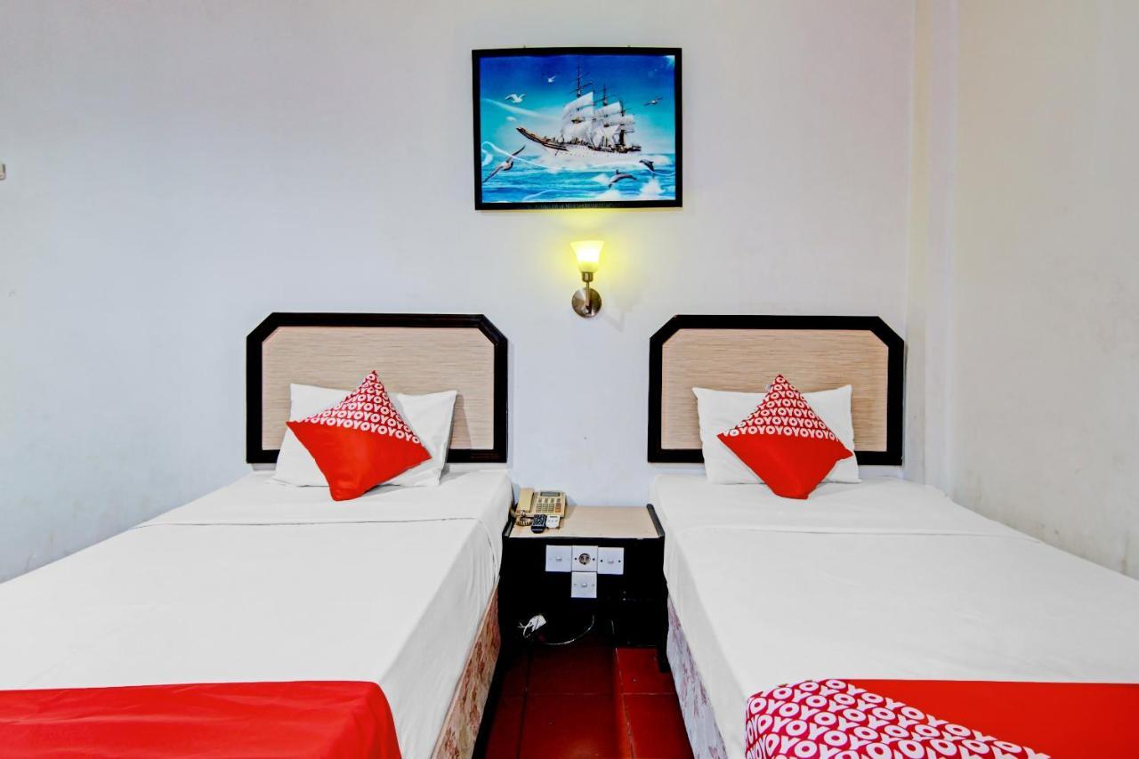 Oyo 90697 Hotel Wisata ドゥマイ エクステリア 写真